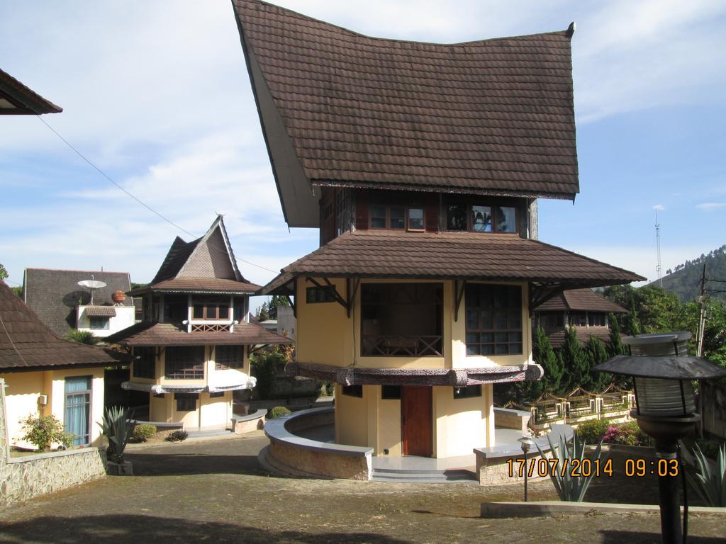 Sapadia Hotel And Cottage Парапат Екстериор снимка