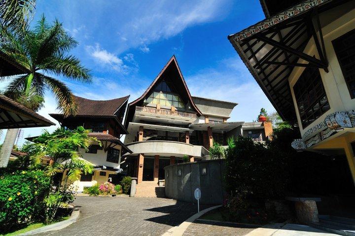 Sapadia Hotel And Cottage Парапат Екстериор снимка