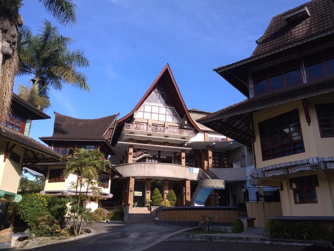 Sapadia Hotel And Cottage Парапат Екстериор снимка